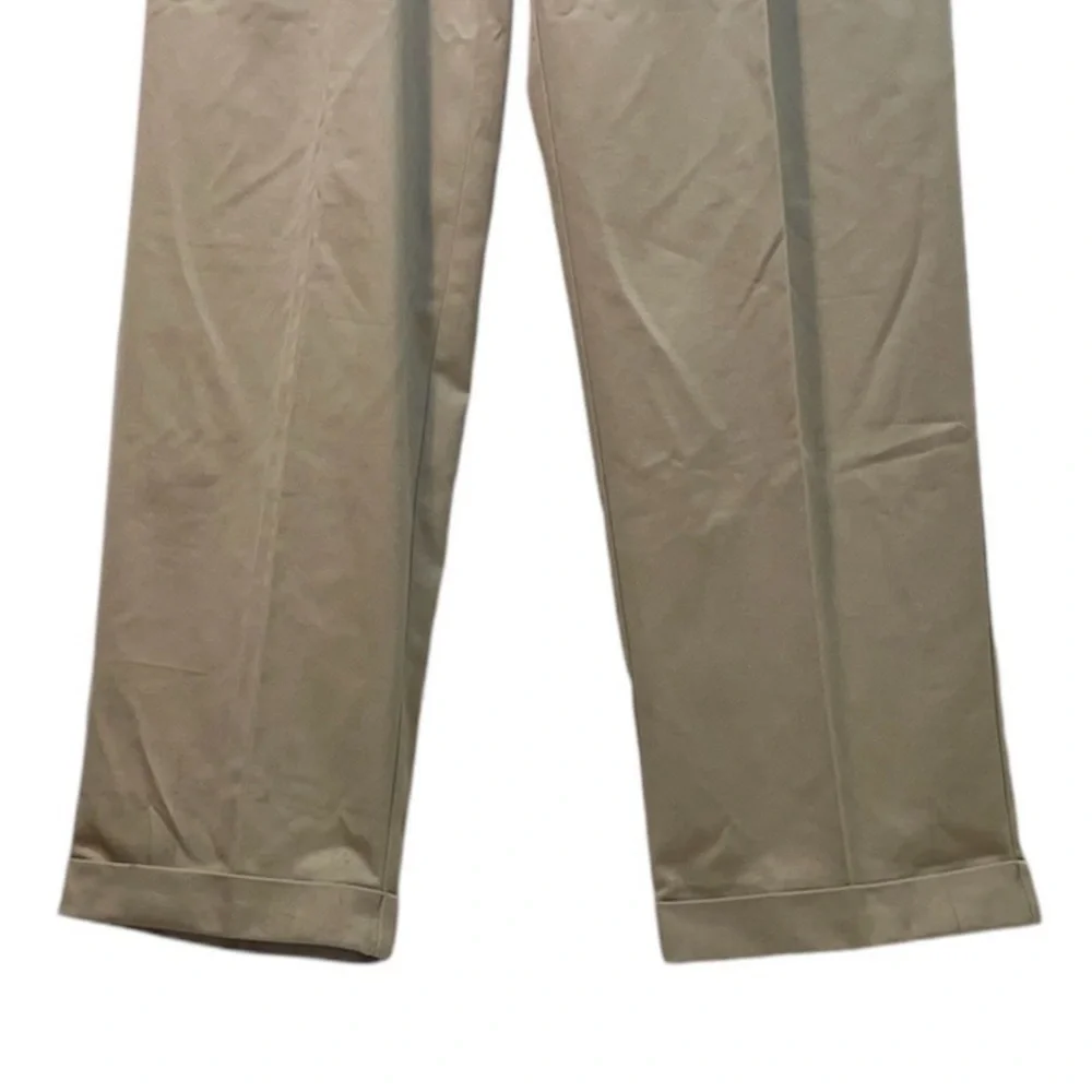 DOCKERS Men’s Khaki with Stain Defender Classic Fit Trousers Size‎ 33” x 34” NWT